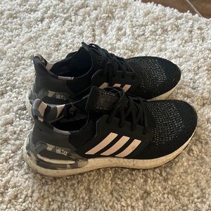 Adidas Ultraboost 20 Women Size 8